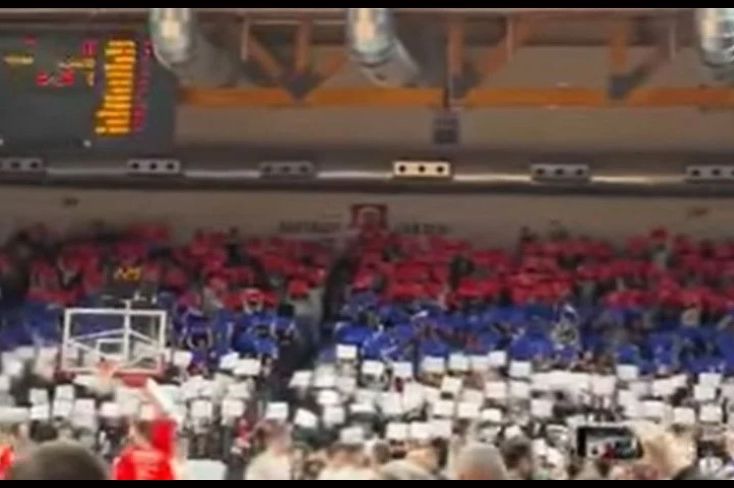 U Laktašima skandalozni transparent posvećen ambasadoru Murphyju