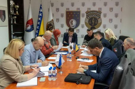 Nadograditi postojeći sigurnosni sistem u školama, s ciljem još bolje prevencije