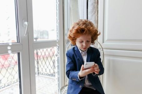 Minimalno vrijeme pred ekranom može ugroziti razvoj djeteta, tvrde stručnjaci
