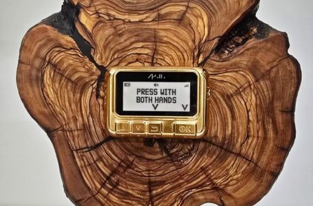 Trump je od Netanyahua na poklon dobio zlatni pager: "Pritisni sa obe ruke"