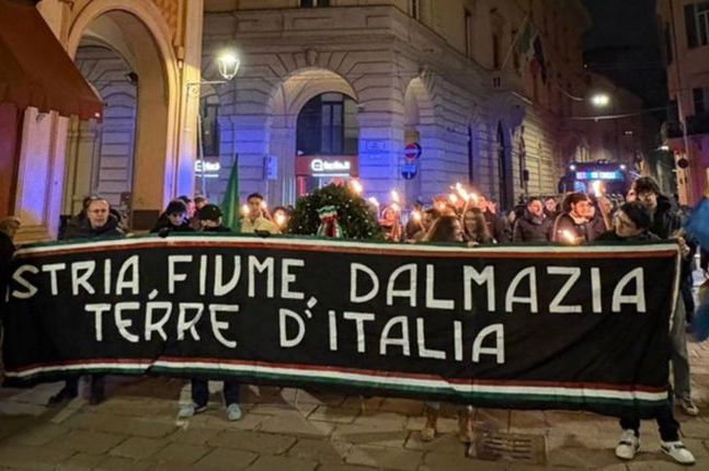 Desničari u Bolonji postavili transparent s natpisom: Istra, Rijeka, Dalmacija – italijanske zemlje