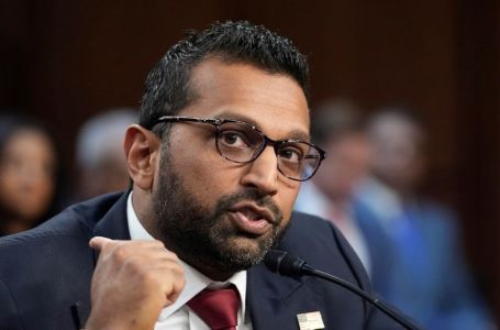 Nazivaju ga Trampovim lojalistom: Kaš Patel je novi direktor FBI-ja