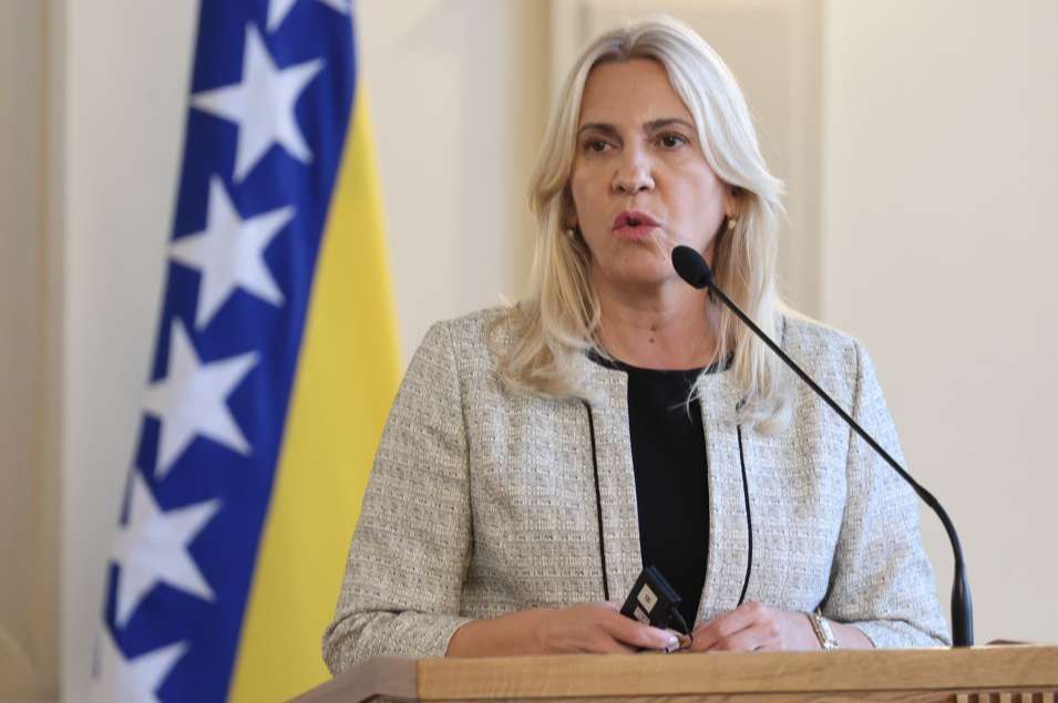 "TO JE DRŽAVNI UDAR!" Cvijanović žestoko reagovala na izjavu Komšića o upotrebi Oružanih snaga BiH