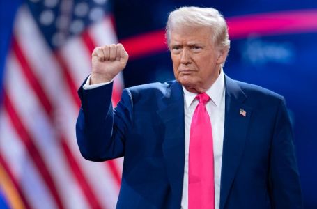 Tramp: Zelenski dolazi u Vašington da potpiše ugovor o rijetkim mineralima