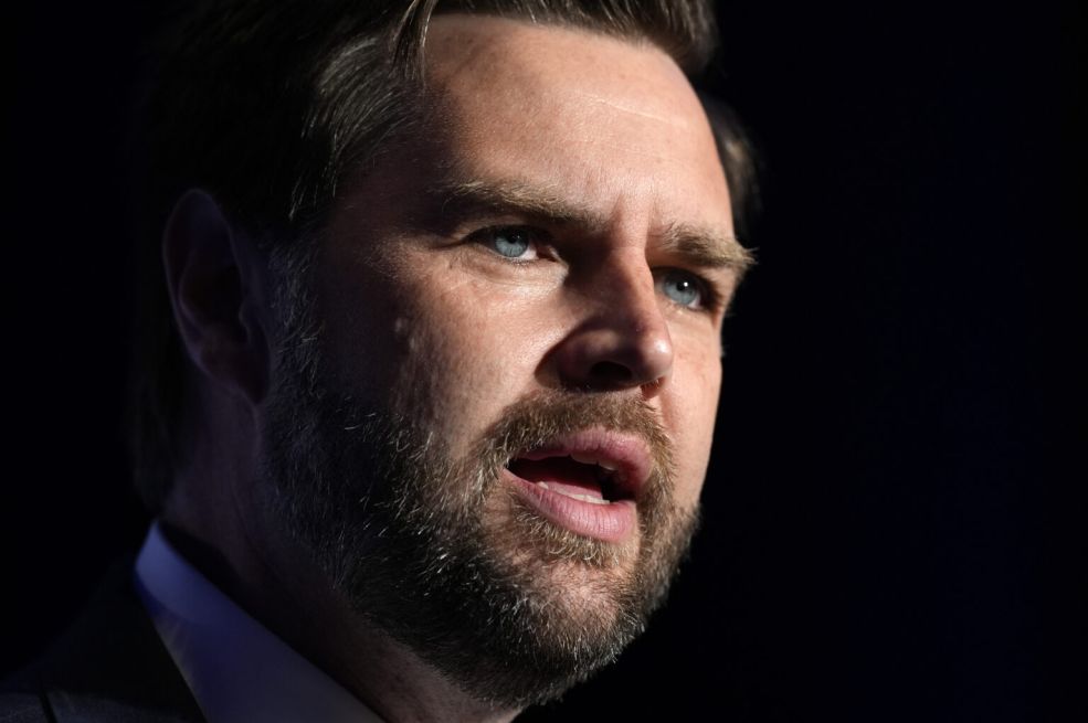 Kako je JD Vance nekad pričao o Trumpu: Idiot, američki Hitler, prevarant