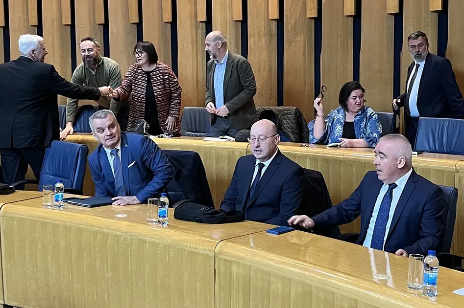 Počela sjednica o sigurnosnoj situaciji u BiH, stigao i Ćulum