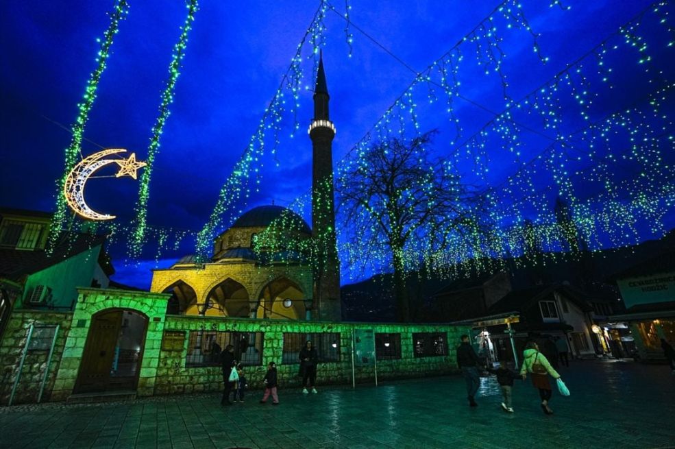 Ušli smo u posljednju trećinu ramazana, večeras je prva neparna noć: Šta to znači i kako je provesti