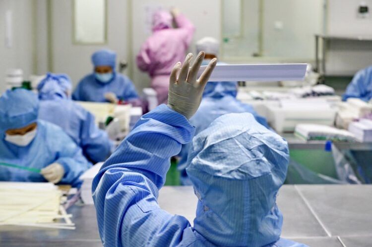 Ovom zemljom širi se misteriozna zaraza: Oboljeli iskašljavaju krv