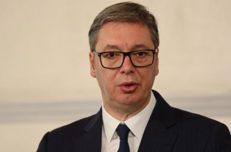 Vučić nakon sastanka s Macronom: Moramo se pripremiti za teška vremena