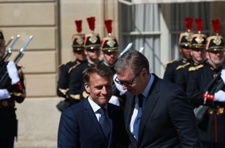 ŠOK ZA VUČIĆA U PARIZU: Macron mu indirektno saopštio ono što nikako nije želio čuti