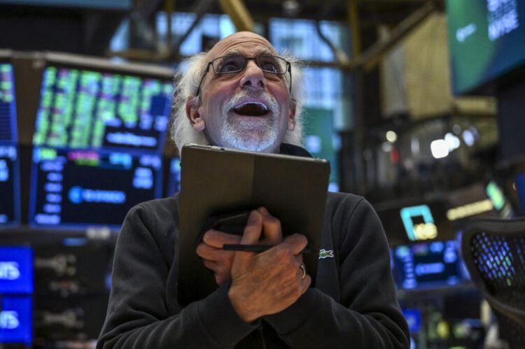 “Ovo je sjajno za nas”: Trump izazvao haos na burzama, oni su brutalno zaradili