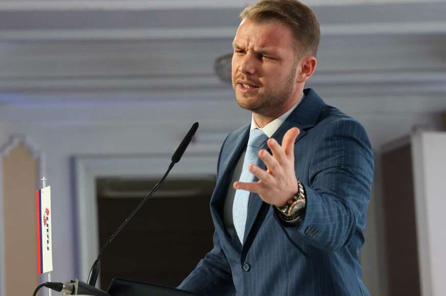 Stanivuković kritikovao Dodika: Republika Srpska treba državnika, a ne trgovca