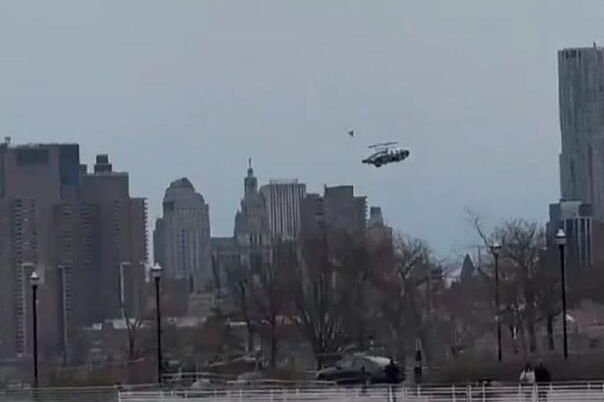 Objavljen video pada helikoptera u u rijeku Hudson (VIDEO)