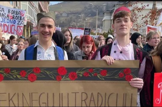 Dok Vučić poziva na protest u Beogradu, studenti održavaju skup u Novom Pazaru