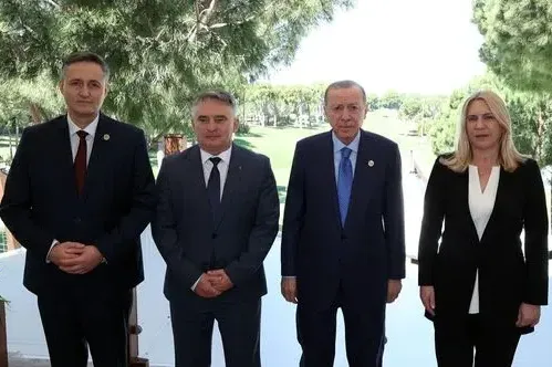 Članovi Predsjedništva BiH sastali se s Erdoanom u Antaliji