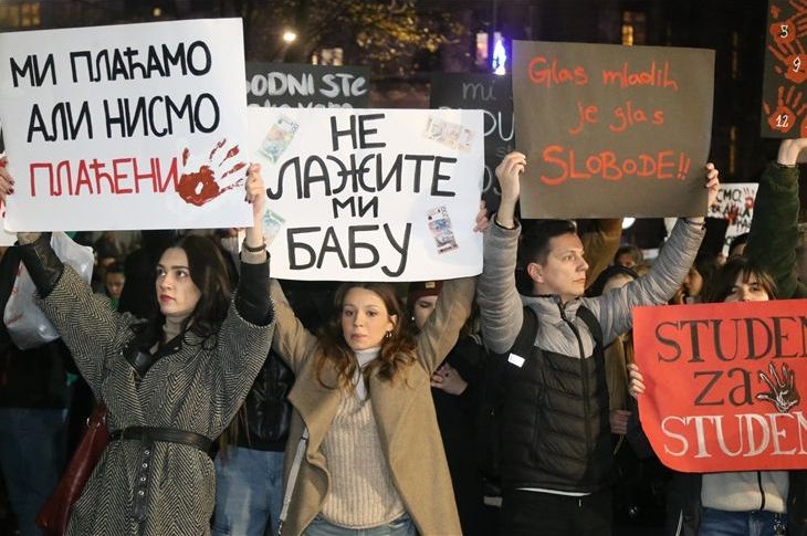 ,,Kraljevo na nogama: Studenti protiv vlasti, blokade širom Srbije!“