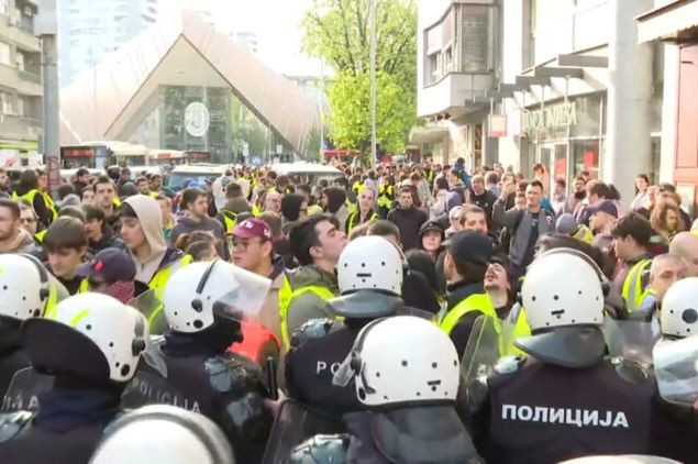 "Vučić naredio specijalnim jedinicama da primijene silu nad studentima i razbiju blokade"