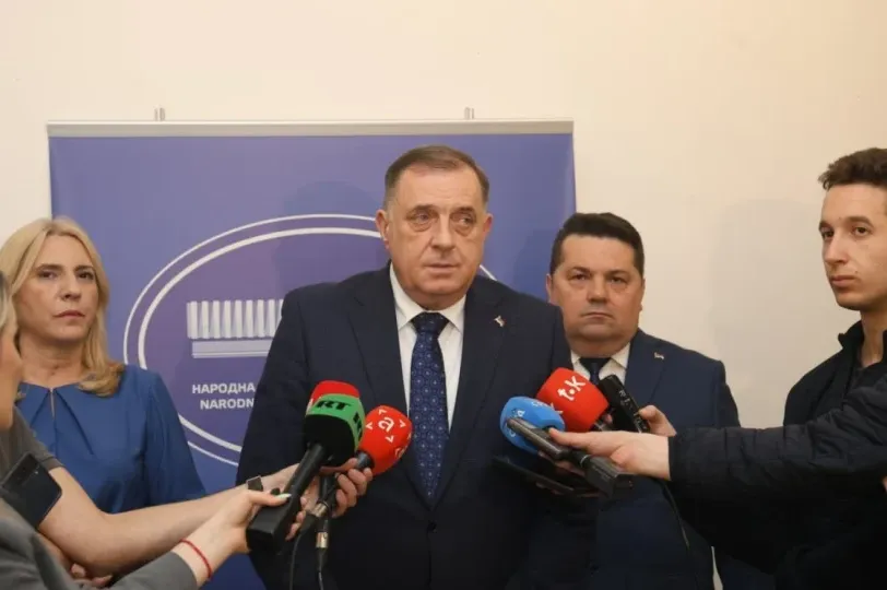 Bjegunci u B. Luci: Dodik i ekipa predložili referendum