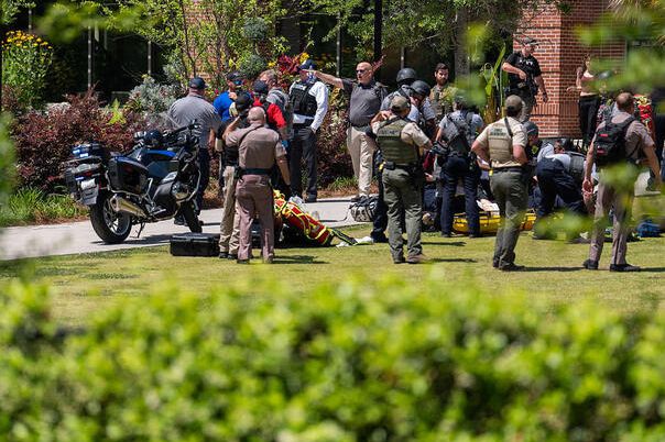 Policija na nogama: Najmanje pet mrtvih, ubijen jedan od napadača