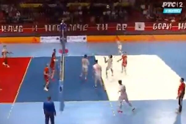 SKANDAL U SRBIJI: RTS prekinuo prenos utakmice zbog skandiranja sa tribina (VIDEO)