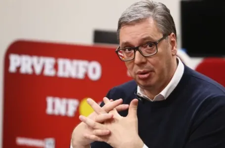 Vučić komentarisao Schmidtovu odluku: Mile me nazvao i ispričao šta se desilo