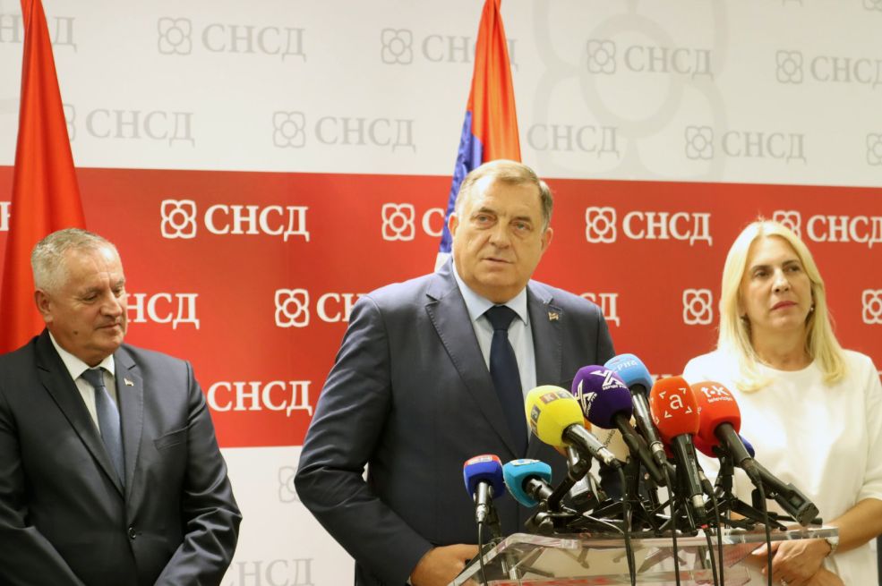 Danas sjednica Predsjedništva SNSD-a