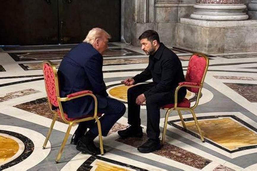 Nestvarna fotografija Trampa i Zelenskog iz Bazilike Svetog Petra: Pogledajte kako su ih uslikali