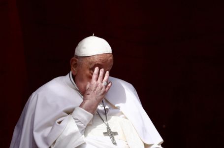 Glavni favorit za novog papu predvodit će današnju misu u bazilici sv. Petra