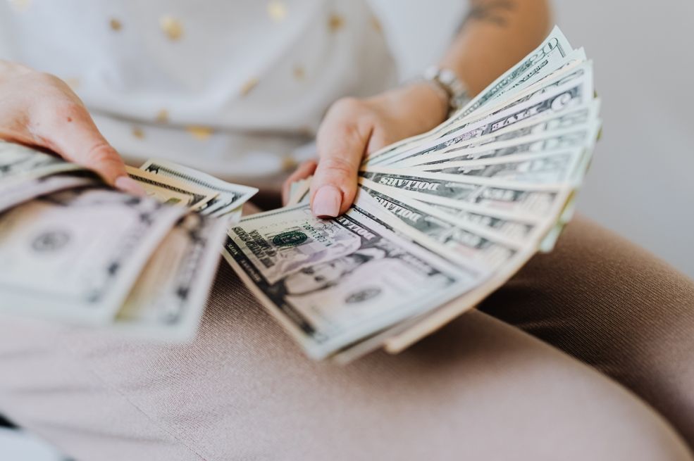 4 horoskopska znaka će dobiti velike pare do 3. maja, 1 znak treba da kupi srećku