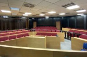 Ljekar iz Crne Gore novčano kažnjen zbog prijetnji, uvreda i uznemiravanja novinarke