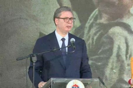 UŽIVO VUČIĆ: Napadnuta je Srbija spolja iznutra, napadnuta Srpska (VIDEO)