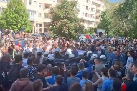 Beogradski studenti prekinuli blokadu RTS-a, najavljen novi veliki protest
