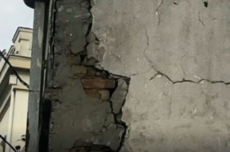 U Grčkoj počele da pucaju kuće, a zemljotresa nije bilo: Vlasti evakuišu stanovništvo