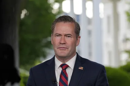 Potres u Vašingtonu: Mike Waltz napušta Bijelu kuću