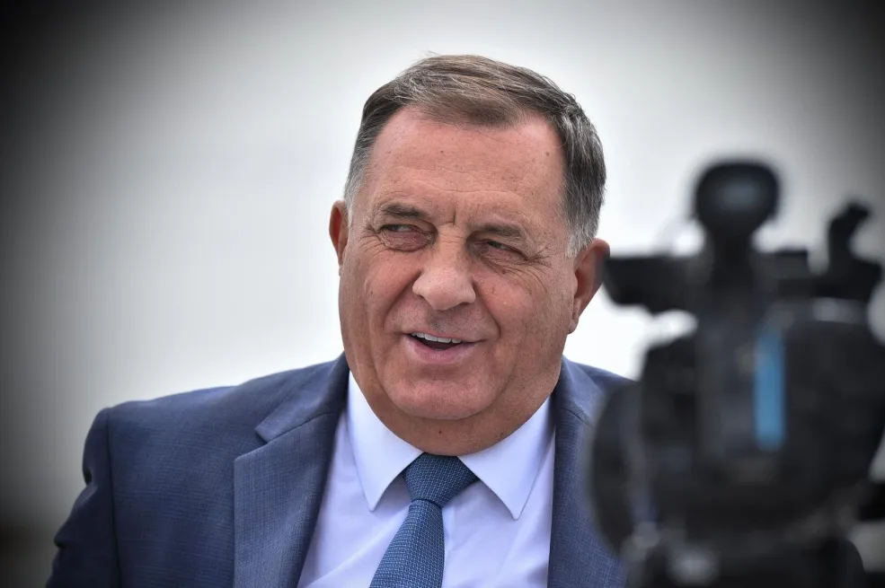 Dodika novinarka pitala da li je spreman za rat: Evo šta joj je on odgovorio