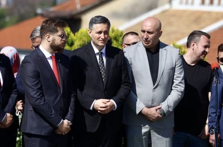 DENIS BEĆIROVIĆ NA KOVAČIMA O LIDERIMA HDZ-a i SNSD-a: Evo šta je rekao o Čoviću i Dodiku