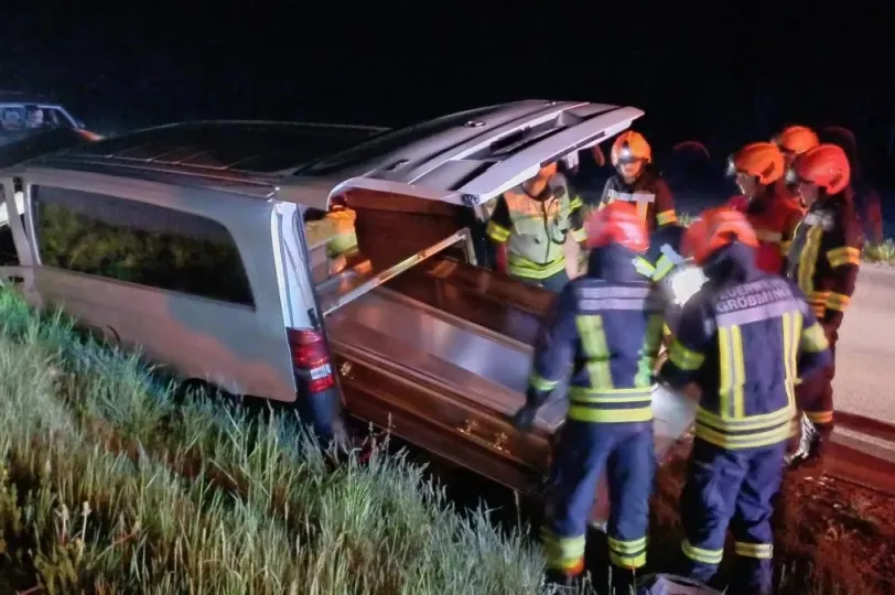 Nesreća u Austriji: Frontalni sudar pogrebnog vozila iz BiH i SUV-a