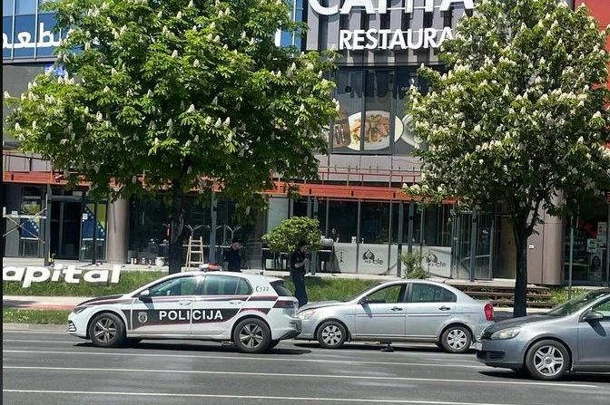 Vozač na Otoci stao sa strane i preminuo