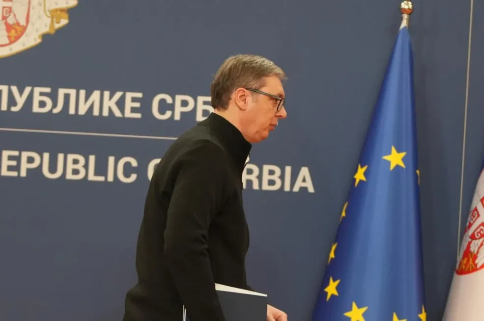 Opozicija tvrdi: ‘Znamo zašto se Vučić hitno vratio u Srbiju, evo kakav je debakl doživio u SAD-u!‘