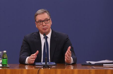 Bivši diplomat tvrdi: Šefica Trumpovog kabineta zabranila Vučiću ulazak u Mar-a-Lago