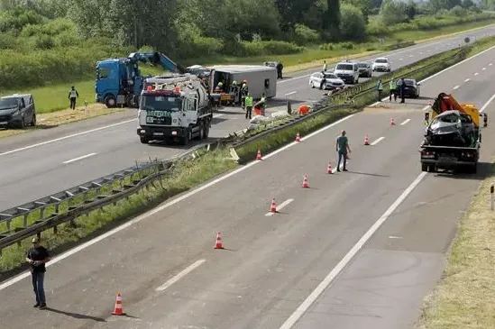U Sisku primljeno devet, u Kliničku bolnicu Dubrava pet povrijeđenih nakon nesreće u Hrvatskoj