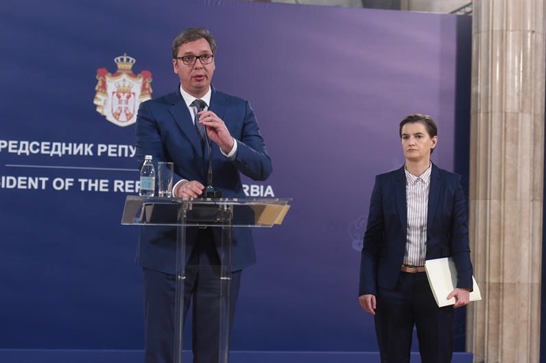 Brnabić probala da odbrani Vučića na X-u, pa od algoritma dobila šokantan odgovor