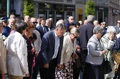 Tužno sjećanje na ubijeno 1.601 dijete u Sarajevu: Položeno cvijeće i odata počast