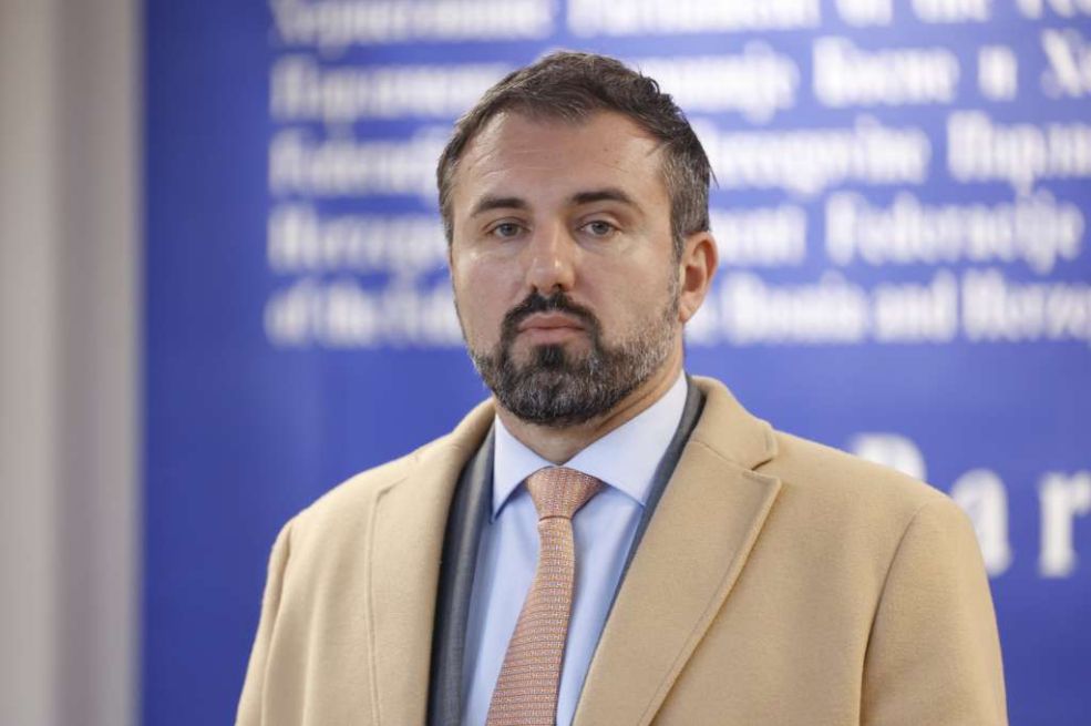 Stojanović oštro odgovorio Dodiku: 'Postoje Srbi koji imaju kućni odgoj i poštuju komšije Bošnjake'