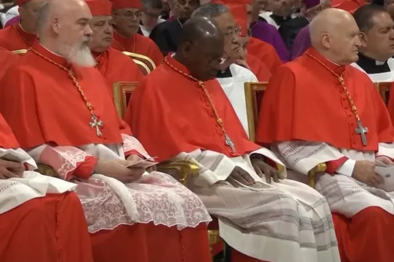 Evo šta će se dogoditi ako papa ne bude izabran do petka: Pojavilo se ime koje niko nije očekivao