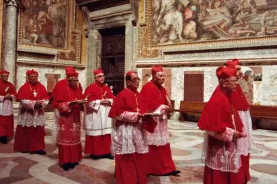 Papa jučer nije izabran, ovo je raspored za danas