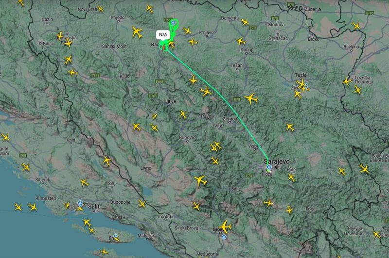 ŠTA SE DOGAĐA: Avion EUFOR-a kruži iznad kasarne gdje se nalaze Dodik, Stevandić i Višković