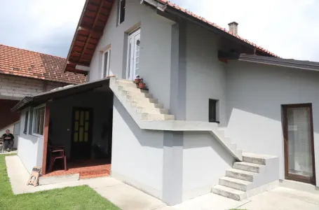 Užas u Srbiji: Bivši muž bacio ženu sa terase, sin (6) sve gledao