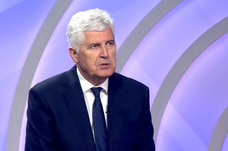 ČOVIĆ O SCHMIDTU ISTO KAO I DODIK: "Nije ga niko imenovao koliko ja vidim, rekao sam mu da..."