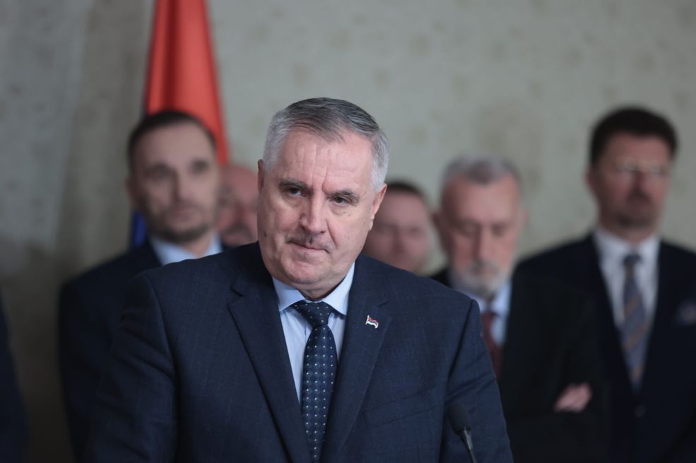 SNSD-ovci u očaju, Višković priznaje: Dodik je spreman da razgovora s bilo kim